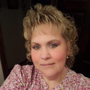 Meet your Posher, Debbie